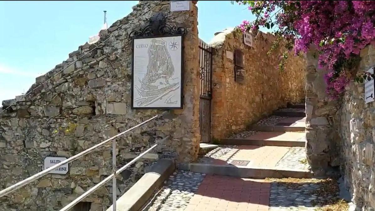 Stella Del Mare - Casa Incantevole Con Piscina E Parcheggio Privato Cervo Εξωτερικό φωτογραφία